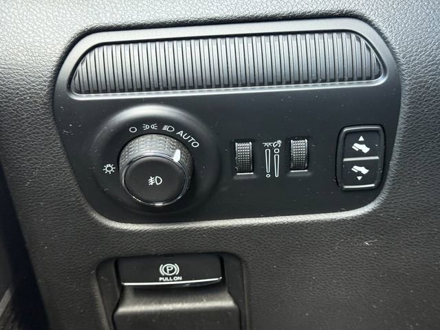 Used 2024 Jeep Wagoneer Series II w/ Flexible Seating Group image 25