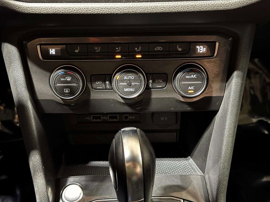 Used 2019 Volkswagen Tiguan SEL R-Line AWD/4WD image 7