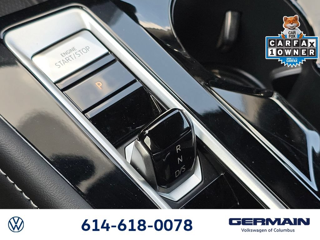 Certified 2024 Volkswagen Atlas Cross Sport SEL AWD/4WD image 32