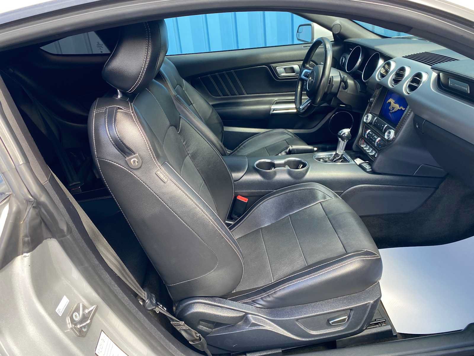 Used 2018 Ford Mustang GT Premium RWD image 28
