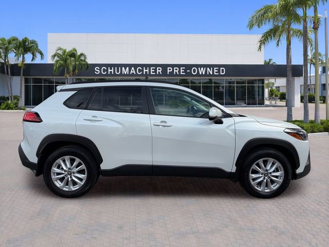 Used 2024 Toyota Corolla Cross LE AWD/4WD image 8