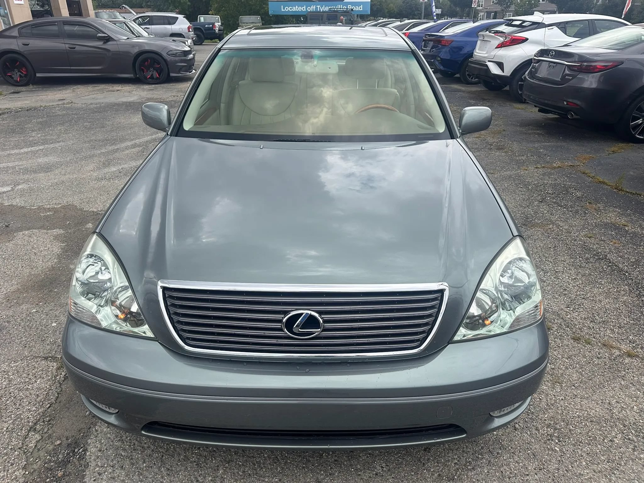 Used 2001 Lexus LS 430 RWD image 11