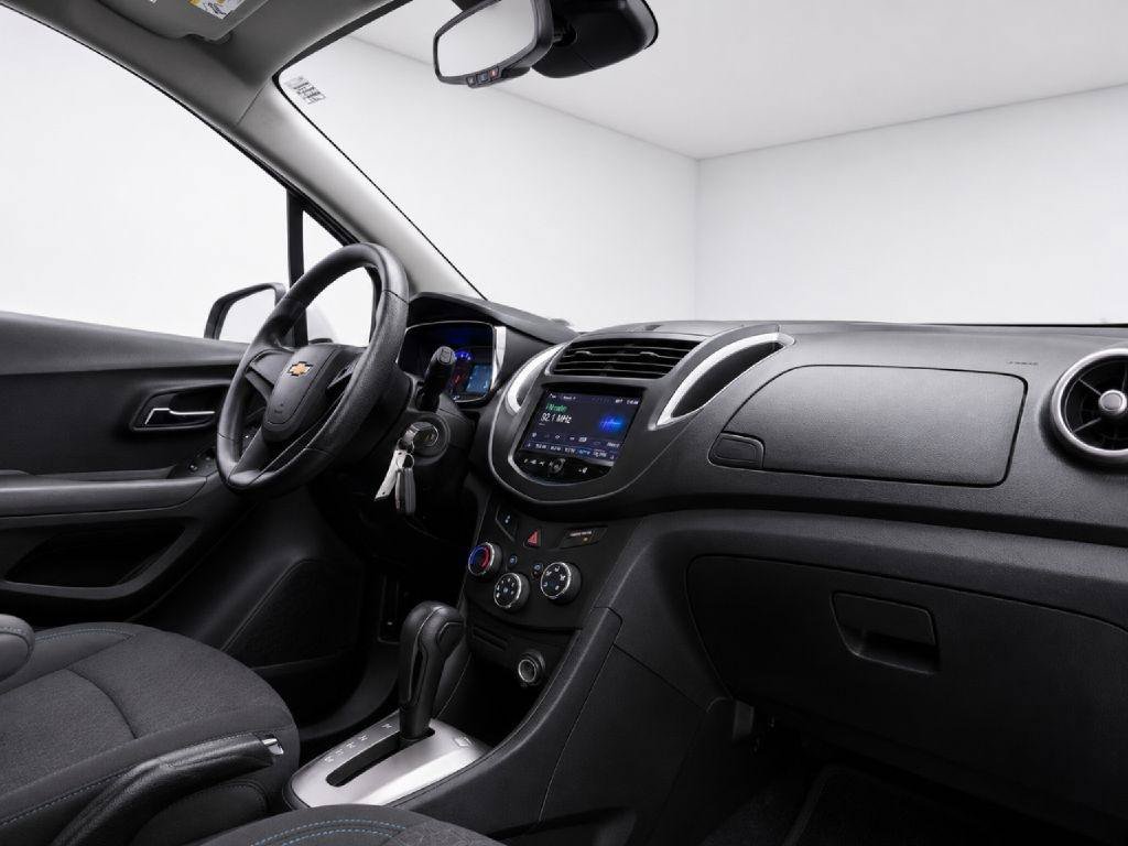 Used 2015 Chevrolet Trax LS w/ LPO, Protection Package AWD/4WD image 35