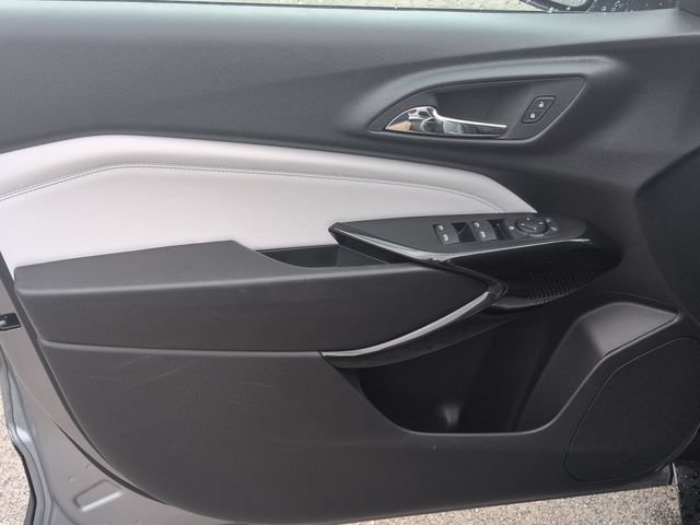 New 2026 Chevrolet Trax LT w/ Midnight Edition FWD image 23