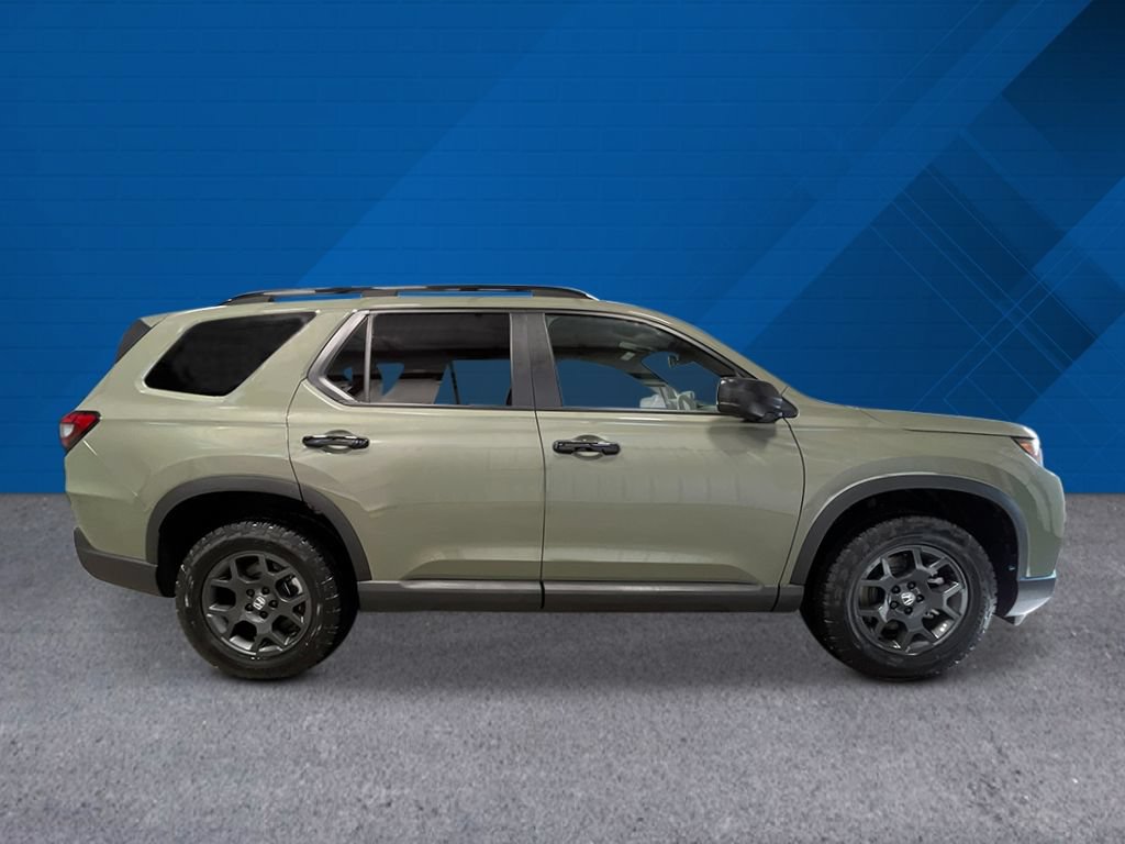 New 2026 Honda Pilot TrailSport image 2