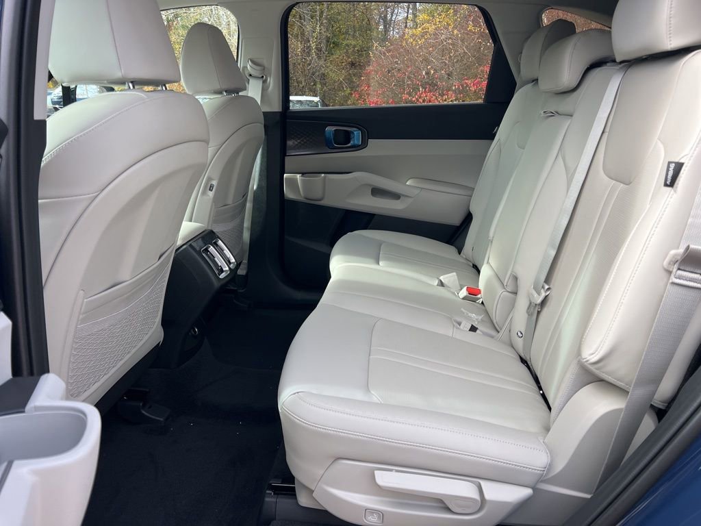 New 2026 Kia Sorento EX image 13