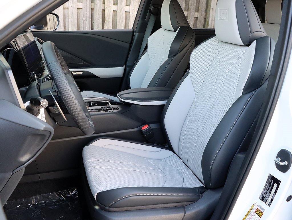 New 2026 Lexus TX 500h AWD image 12