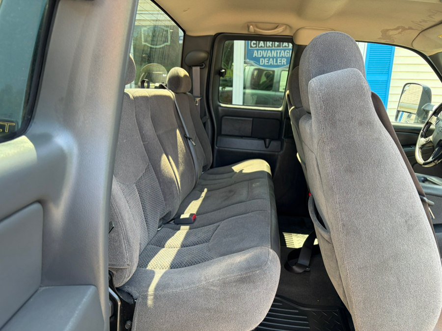 Used 2006 Chevrolet Silverado 2500 LT w/ Heavy-Duty Power Package AWD/4WD image 22