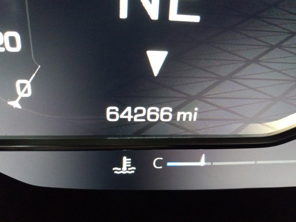 Used 2022 GMC Yukon XL SLE w/ Gmc Pro Safety Plus Package image 39