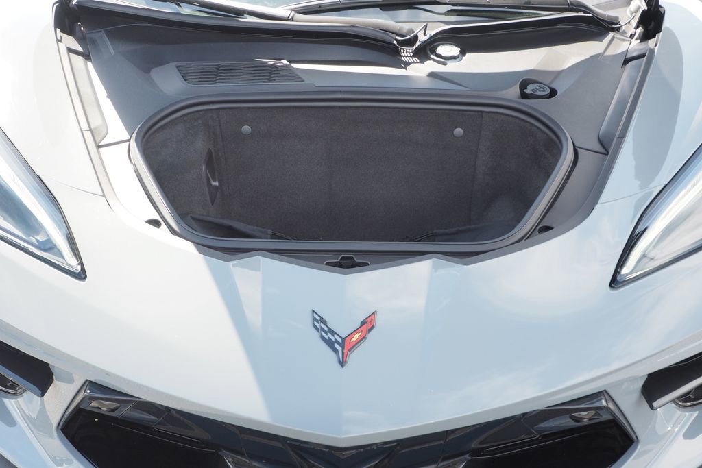 Used 2025 Chevrolet Corvette Stingray Preferred Cpe w/ Z51 Performance Package RWD image 11