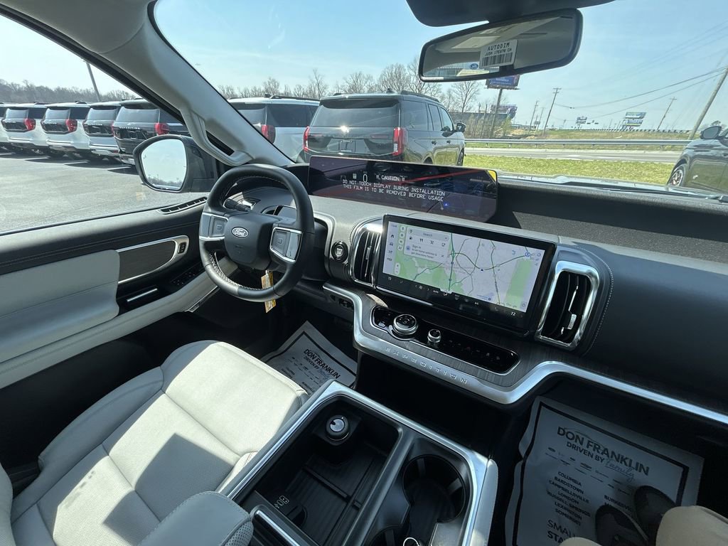 New 2026 Ford Expedition Platinum image 11