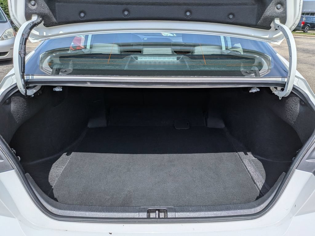 Used 2025 Toyota Camry SE FWD image 29