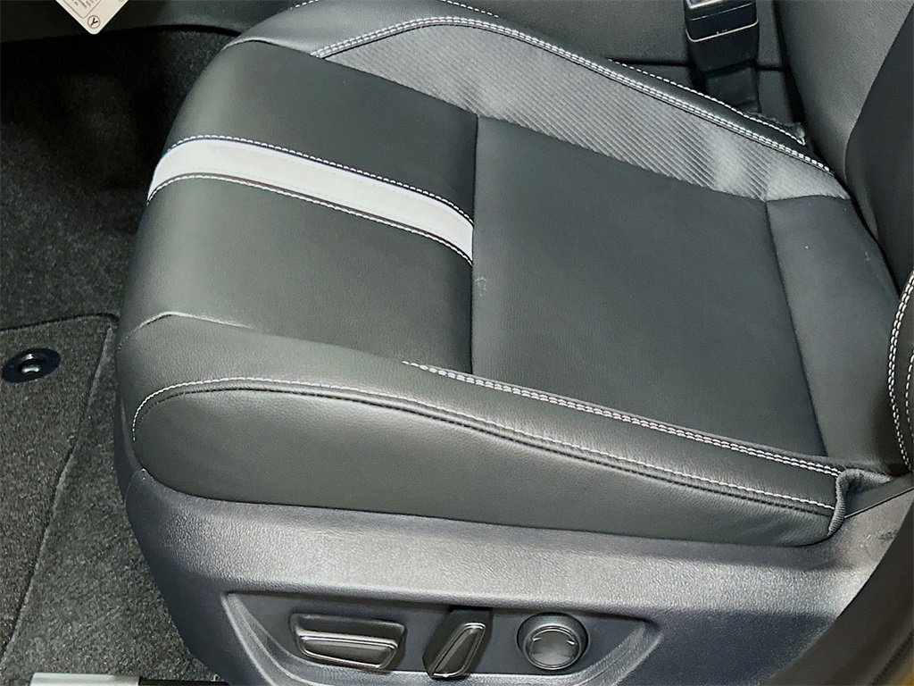 New 2026 Toyota Camry Hybrid image 19