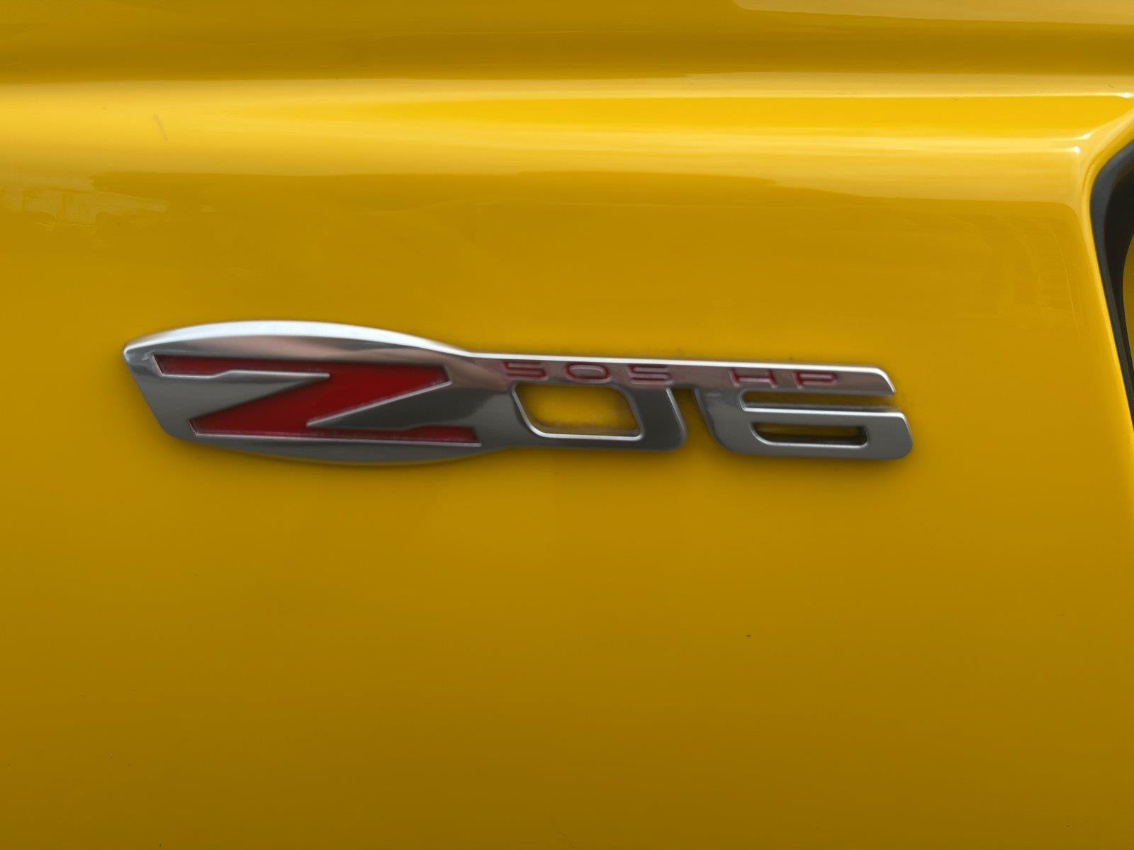 Used 2006 Chevrolet Corvette Z06 w/ Preferred Equipment Group RWD image 36