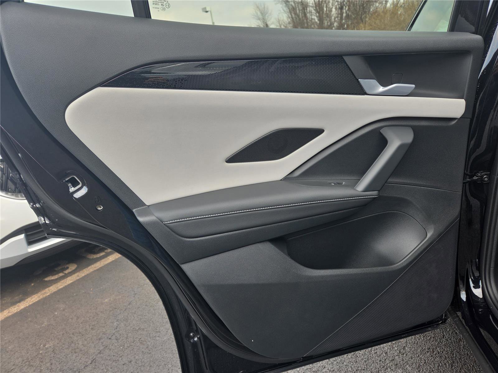 New 2026 Volkswagen Tiguan SE image 24