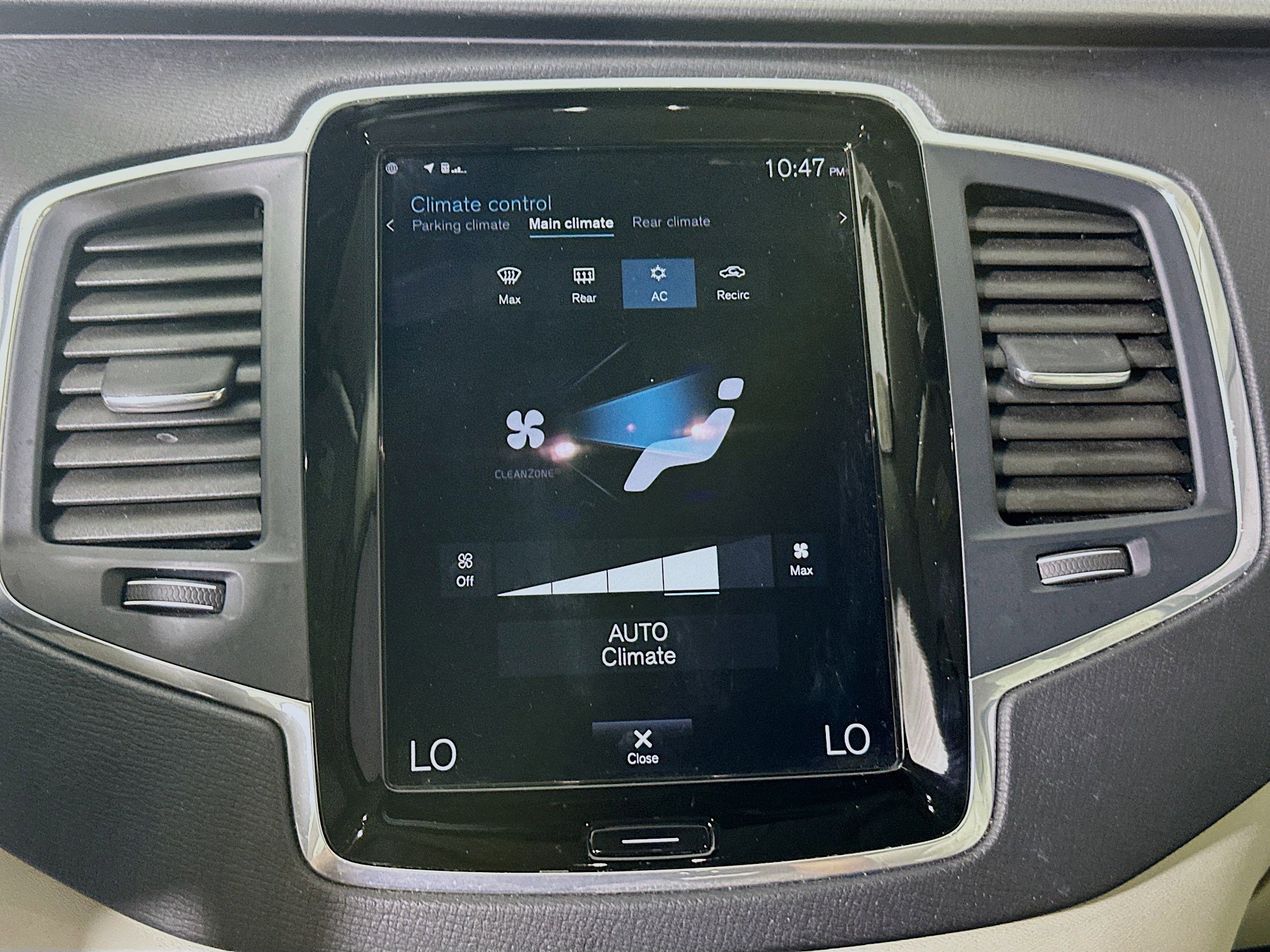 Used 2020 Volvo XC90 T5 Momentum w/ Protection Package Premier image 23