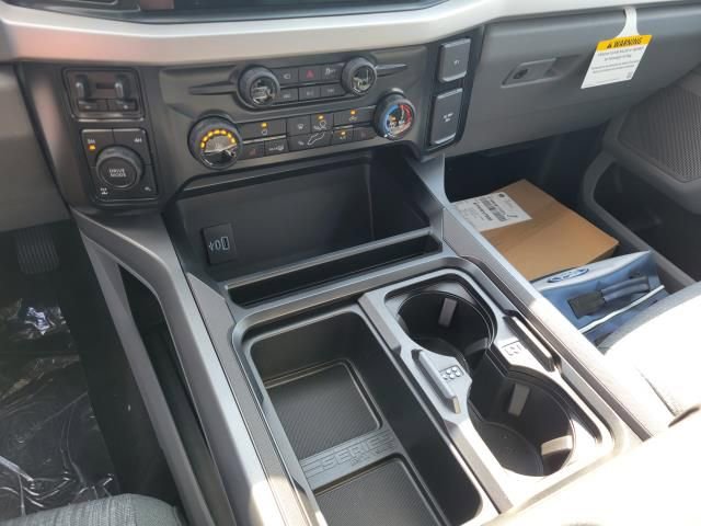 New 2026 Ford F250 4x4 Crew Cab Super Duty image 37