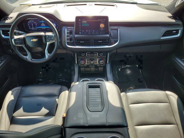 Used 2024 Chevrolet Suburban LT RWD image 18