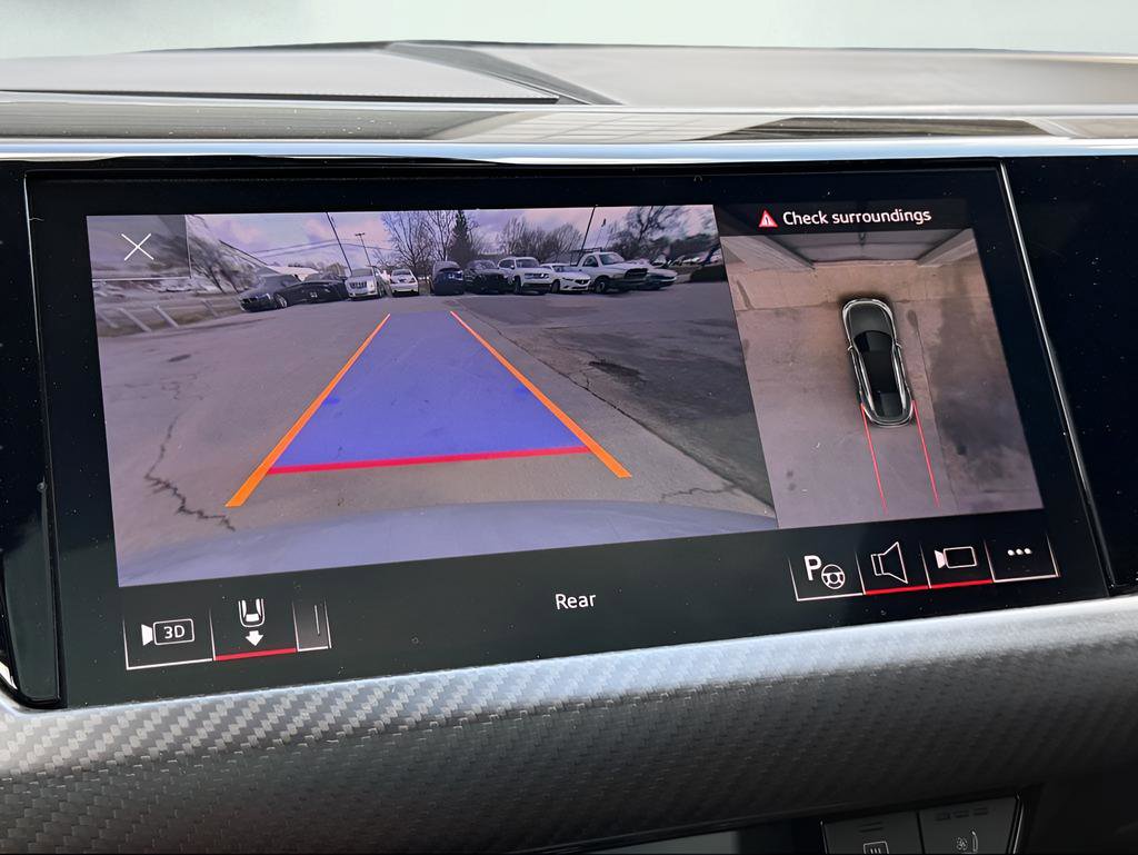 Used 2022 Audi e-tron GT Prestige image 44