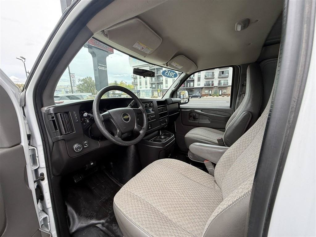 Used 2015 Chevrolet Express 2500 RWD image 14
