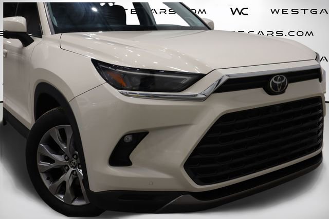 Used 2024 Toyota Grand Highlander Limited FWD image 48