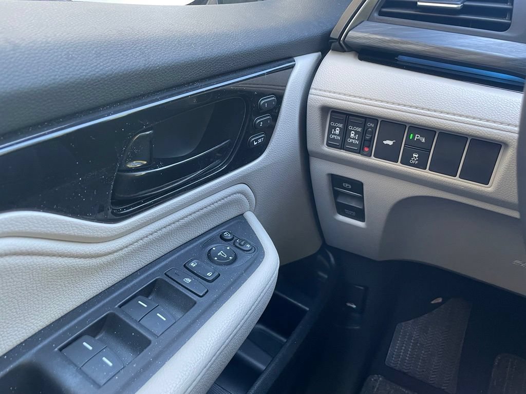 Certified 2025 Honda Odyssey Elite image 17