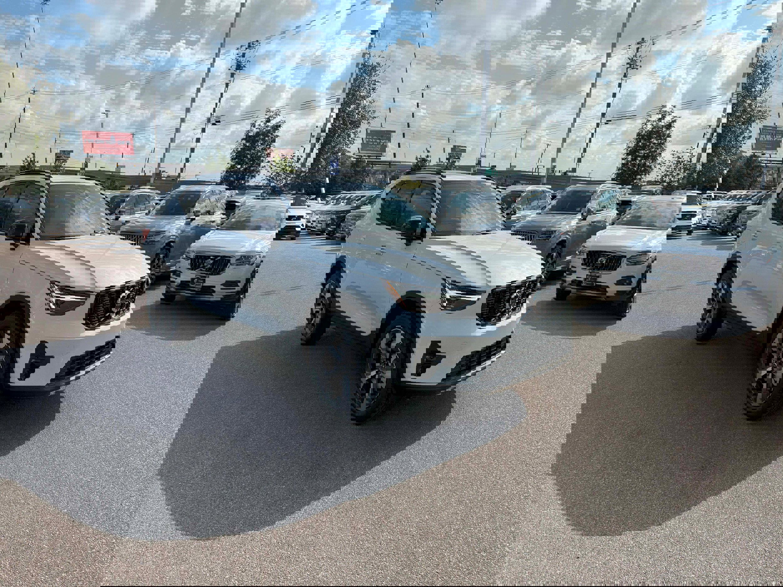 New 2026 Volvo XC40 B5 Plus w/ Protection Package Premier image 8