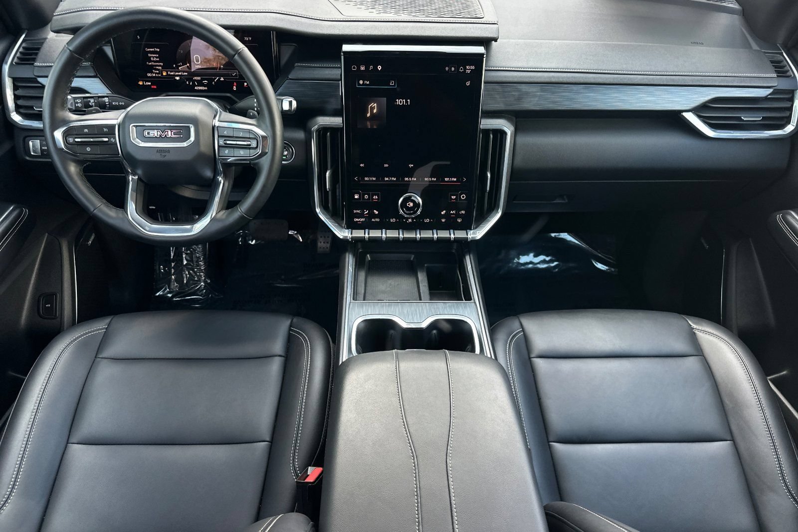 Used 2026 GMC Acadia Elevation w/ Elevation Premium Package FWD image 16
