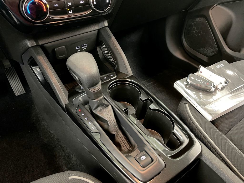 Certified 2024 Chevrolet TrailBlazer LT w/ Driver Confidence Package image 30