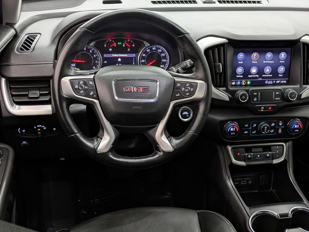 Used 2024 GMC Terrain SLT AWD/4WD image 4