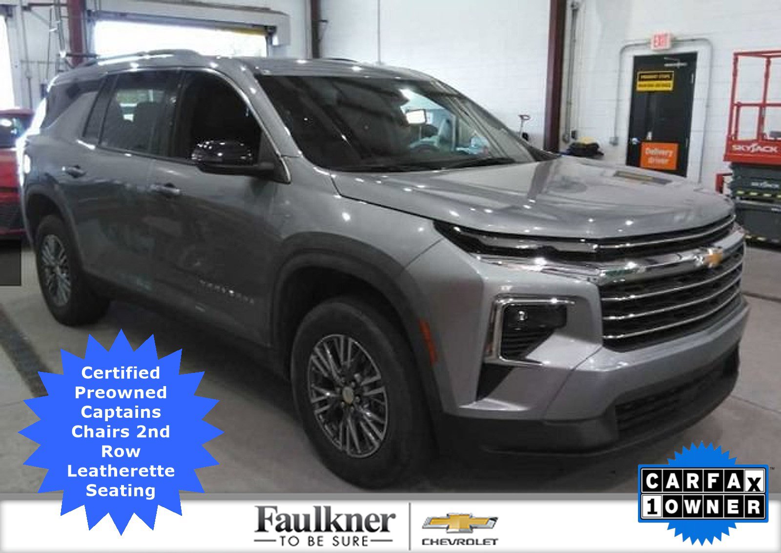 Used 2025 Chevrolet Traverse LT
