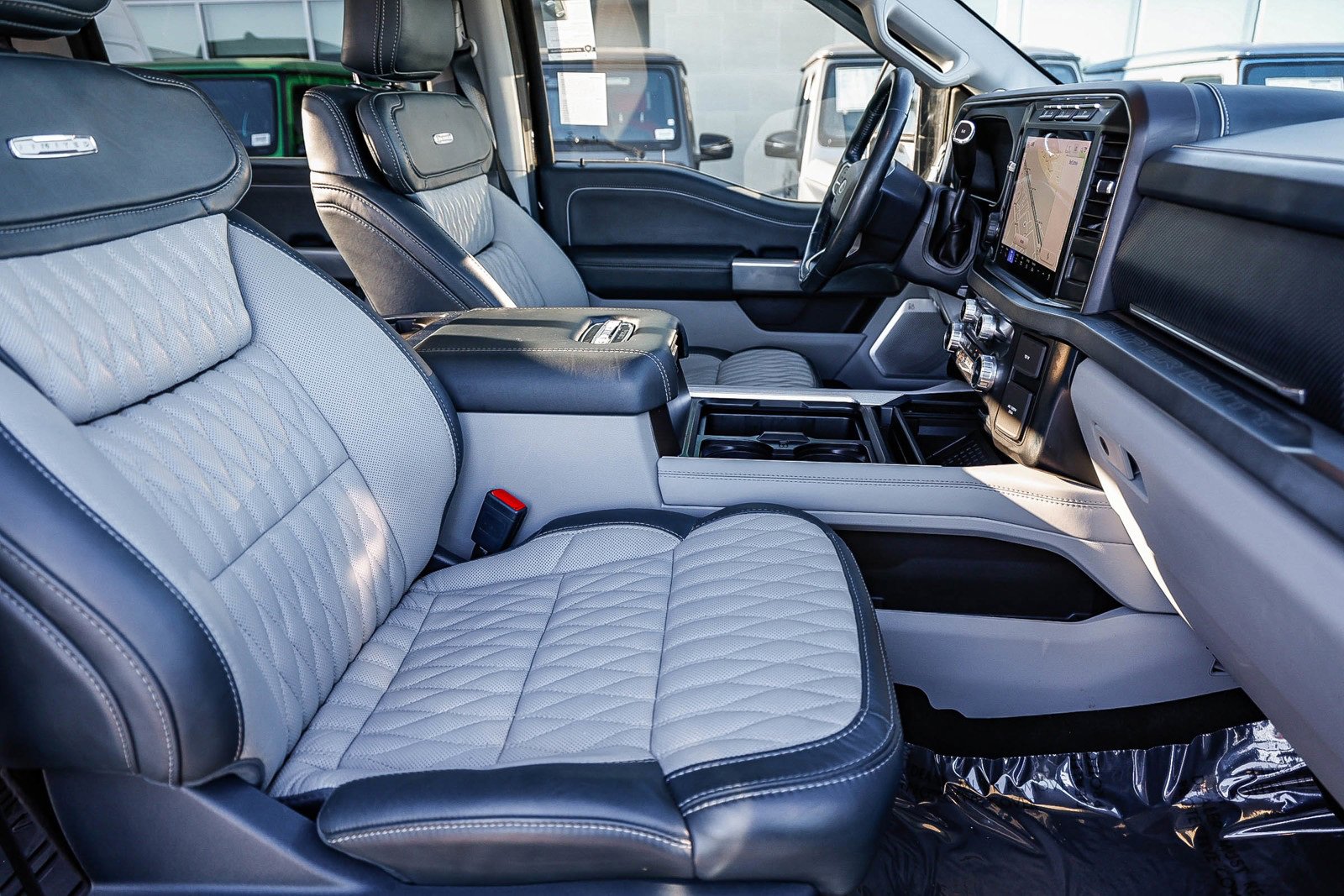 Used 2024 Ford F350 Limited image 17