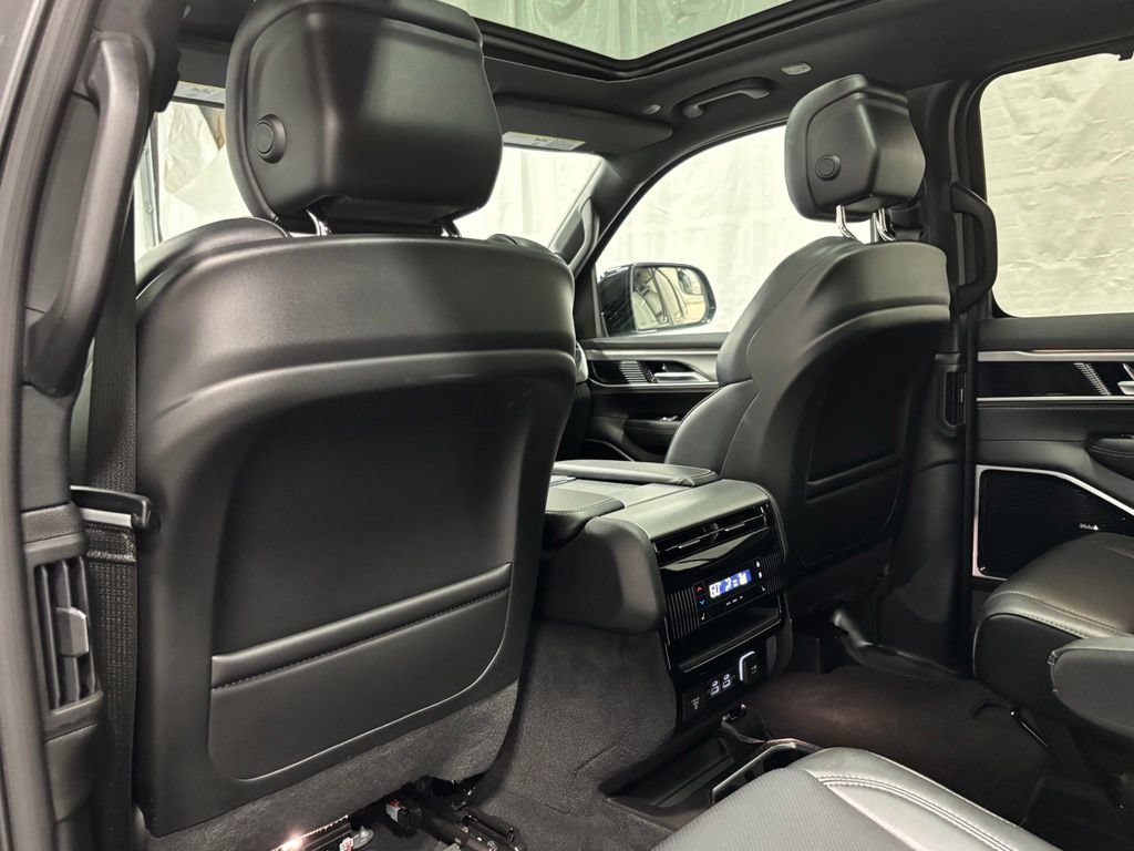Used 2026 Jeep Grand Wagoneer L Limited AWD/4WD image 49