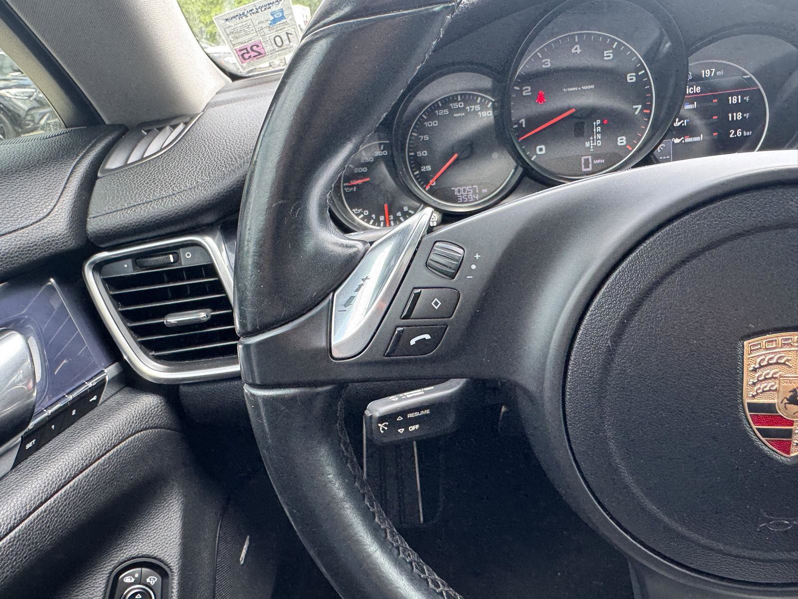 Used 2014 Porsche Panamera 4 image 10