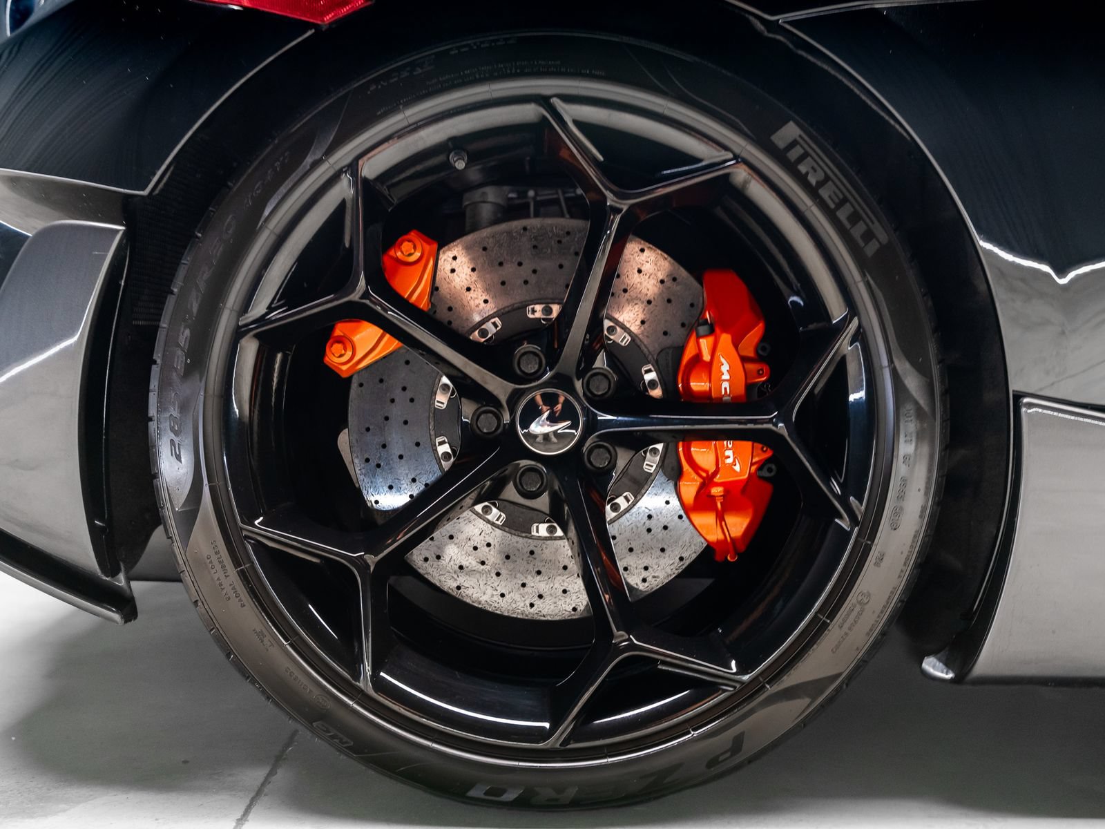 Used 2019 McLaren 600LT RWD image 34
