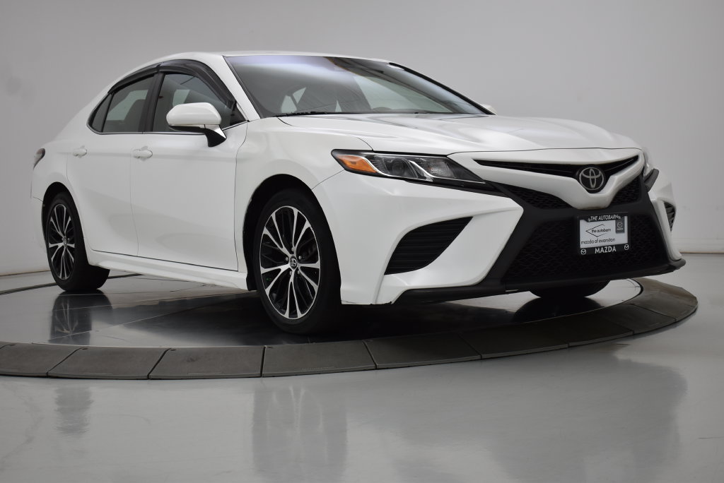 Used 2018 Toyota Camry SE FWD image 11