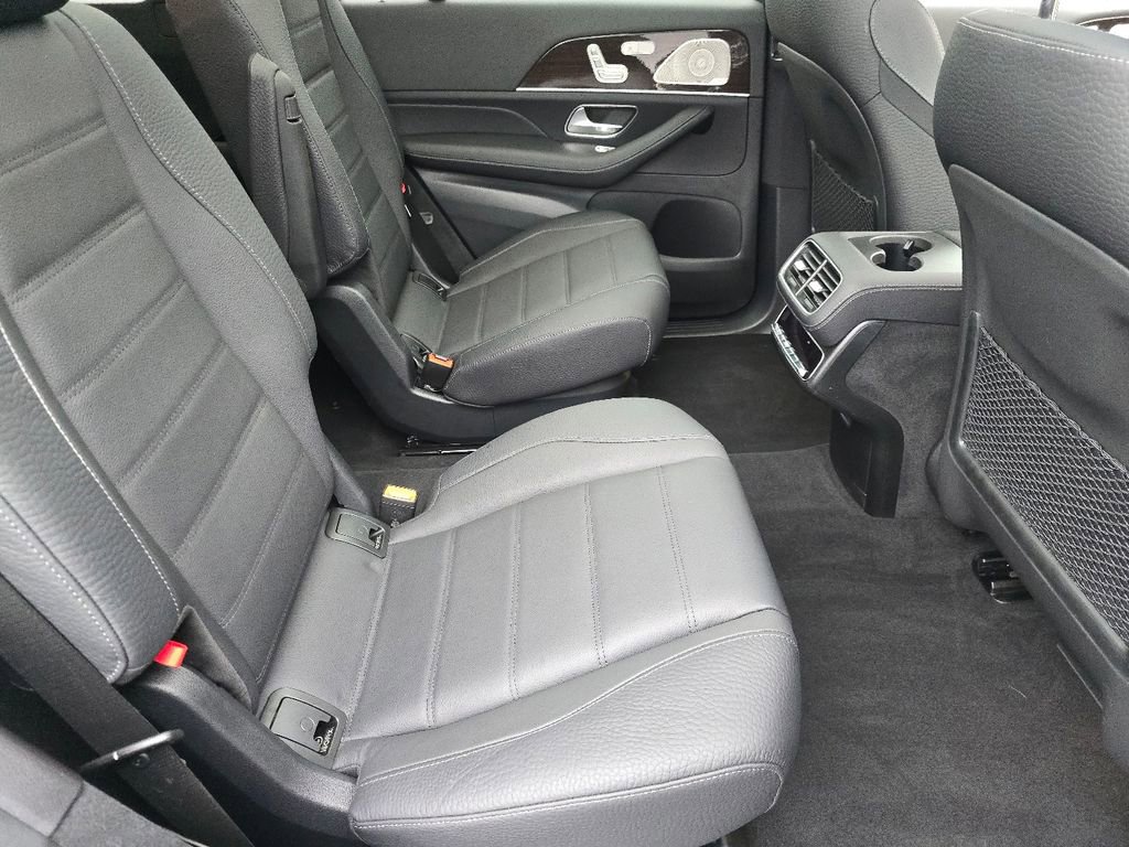 Certified 2025 Mercedes-Benz GLS 450 4MATIC image 21