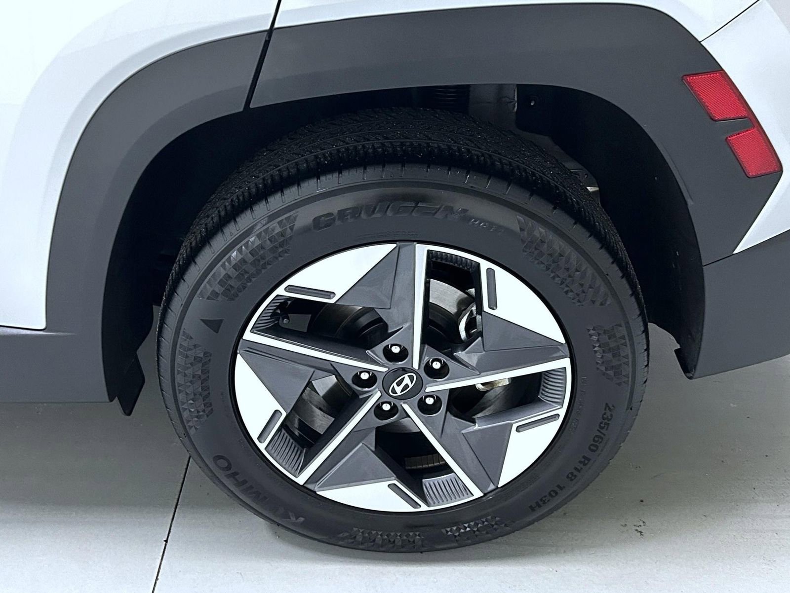 Used 2025 Hyundai Tucson SEL AWD/4WD image 22
