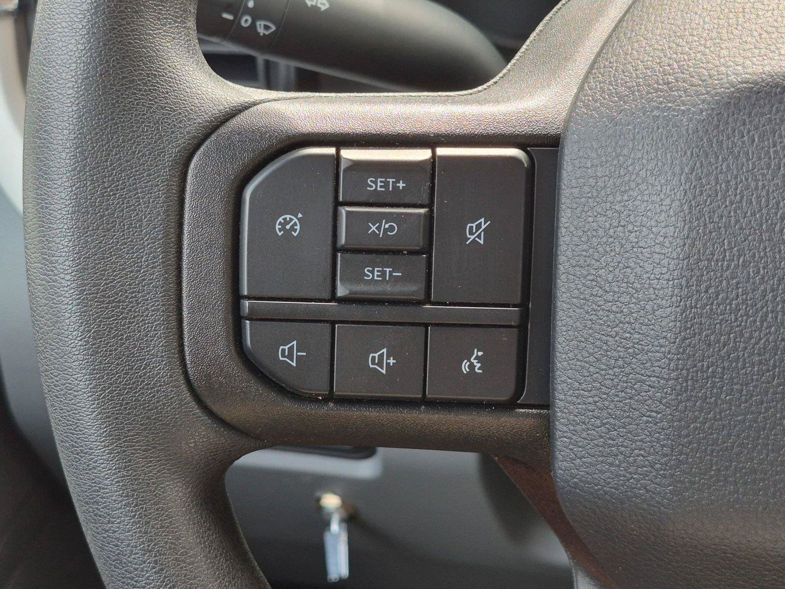 Used 2025 Ford F250 XL AWD/4WD image 24