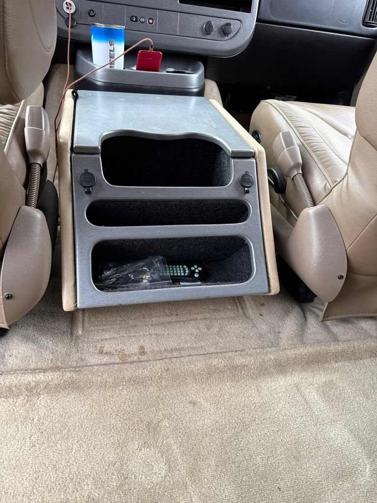 Used 2014 Chevrolet Express 1500 AWD image 58