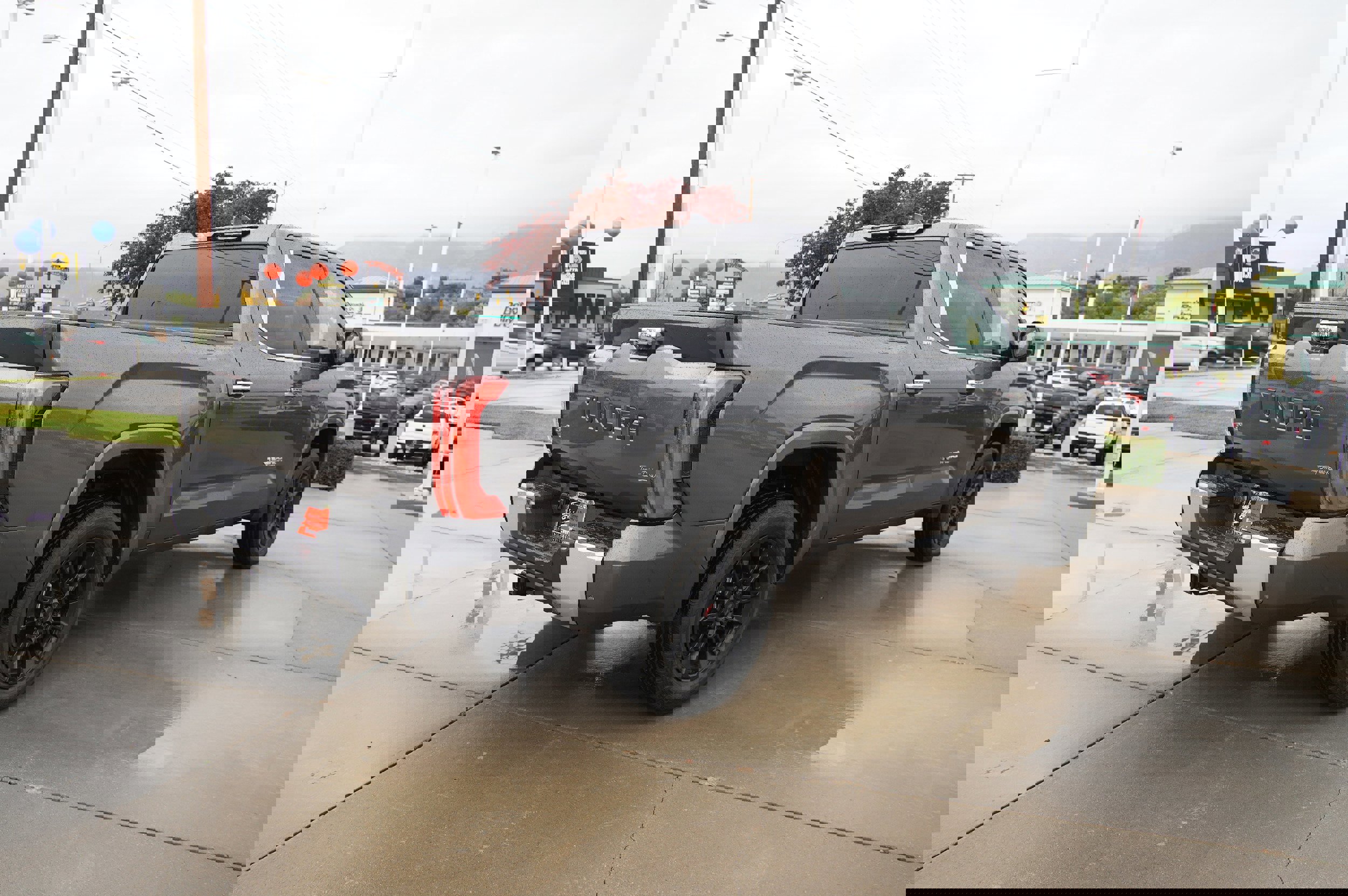Used 2024 Toyota Tundra Limited image 8