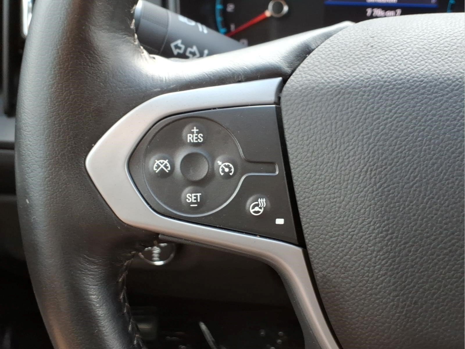 Used 2021 Chevrolet Colorado ZR2 w/ ZR2 Midnight Special Edition AWD/4WD image 15