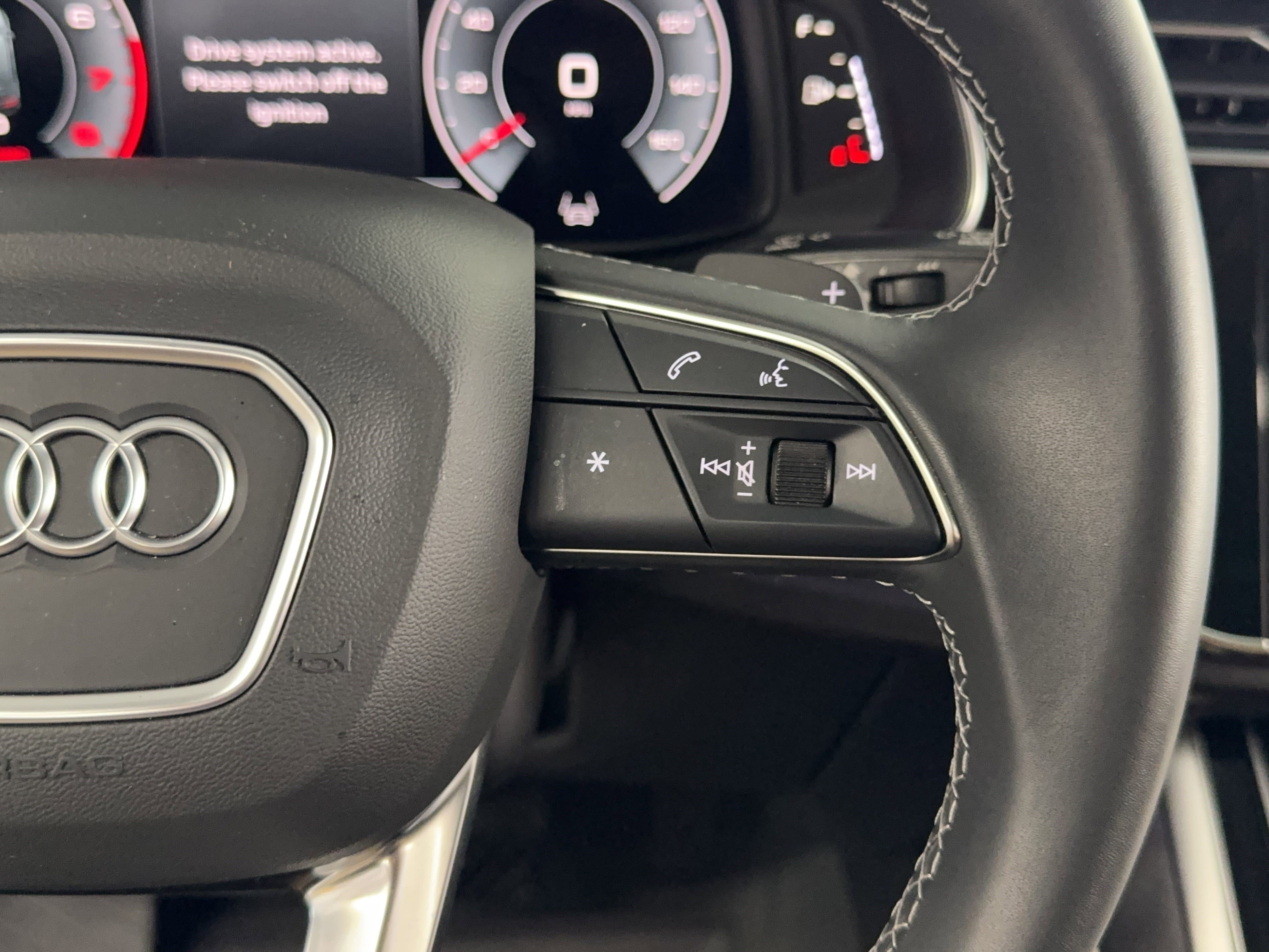 Used 2025 Audi Q7 3.0T Premium w/ Convenience Package image 22