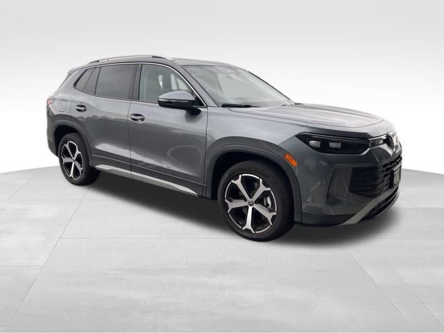 Certified 2025 Volkswagen Tiguan SE image 4