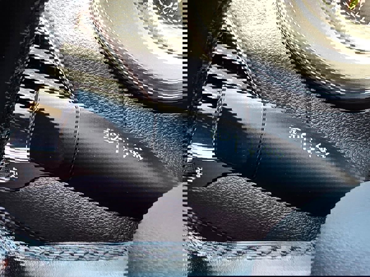 Used 2020 Jeep Cherokee Limited image 51