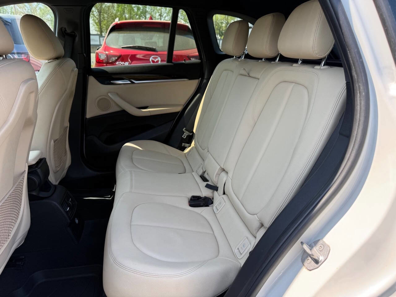 Used 2017 BMW X1 xDrive28i image 10