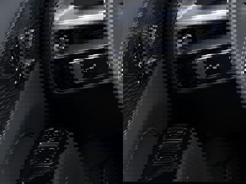 New 2025 Cadillac Lyriq Luxury image 22