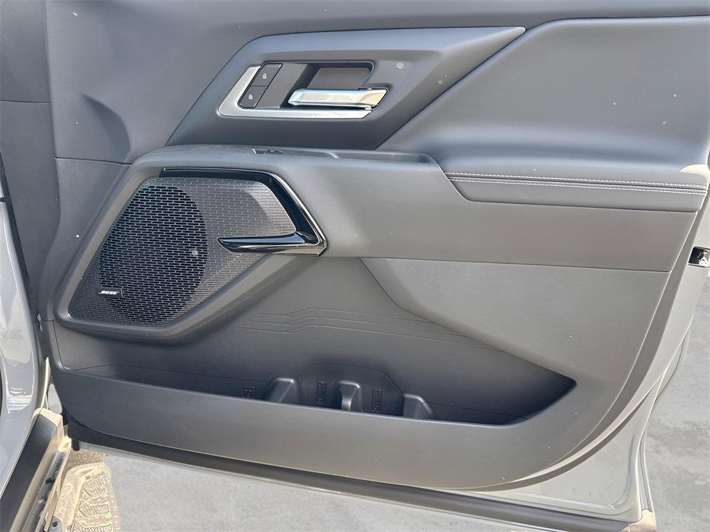 New 2026 Chevrolet Silverado EV LT w/ Premium Package image 9