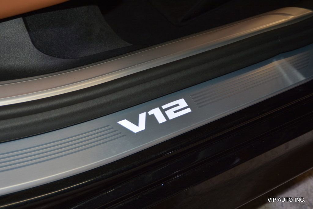 Used 2017 BMW M760i xDrive image 38