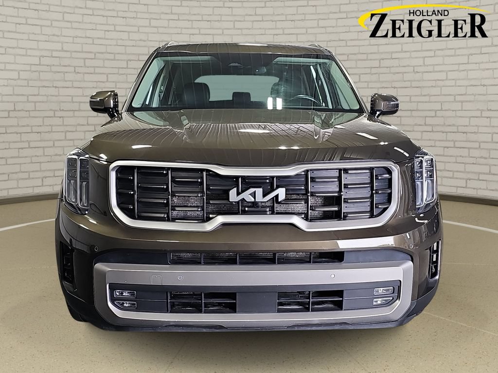 Used 2023 Kia Telluride SX AWD/4WD image 2